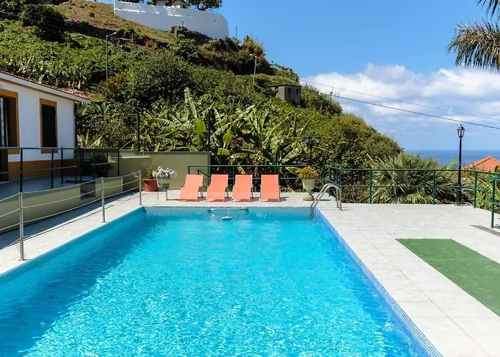 Hikers Haven São Roque do Faial