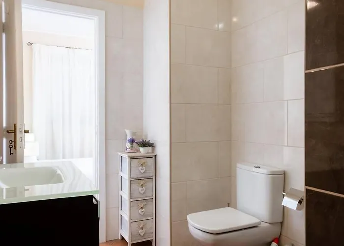 Hikers Haven * São Roque do Faial